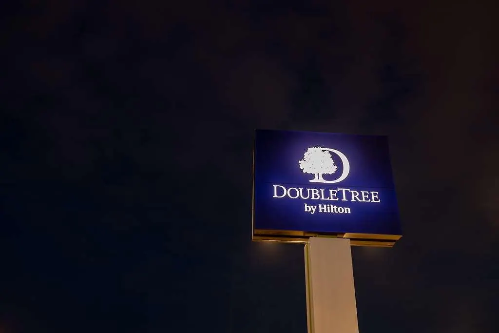 Doubletree By Hilton Calgary North 호텔 0*,  캐나다