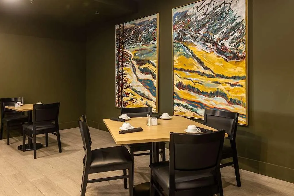 Doubletree By Hilton Calgary North 호텔