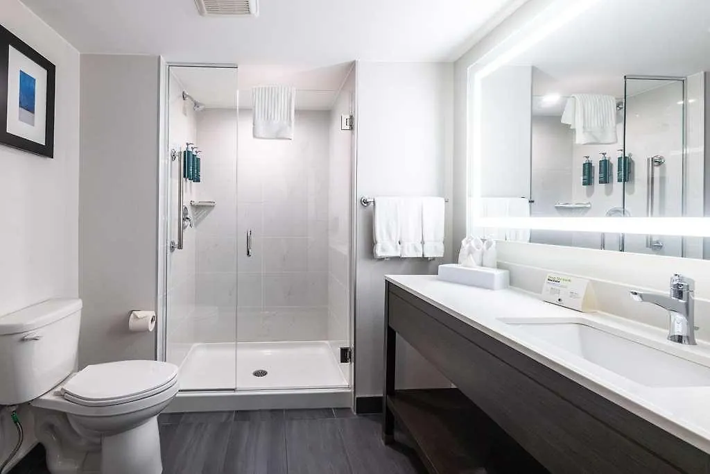 Doubletree By Hilton Calgary North 호텔