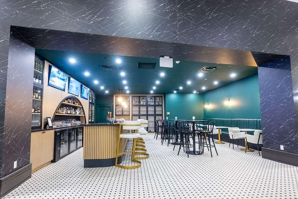 Doubletree By Hilton Calgary North 호텔